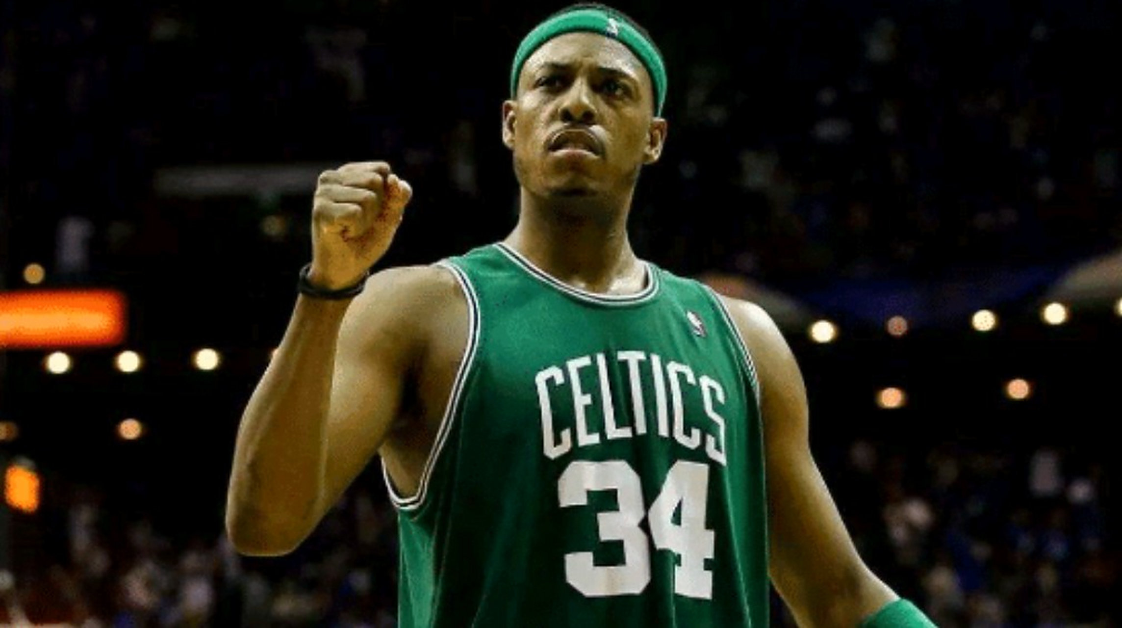 一名主力据 一名主力据