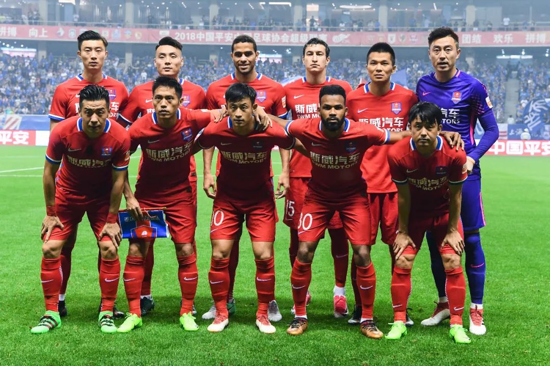 或前腰找肋